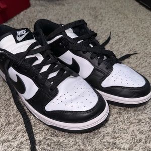 Nike Dunk Low Pandas